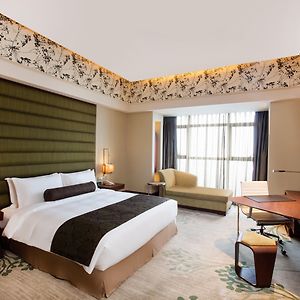 Standard King Room High Floor or Smoking